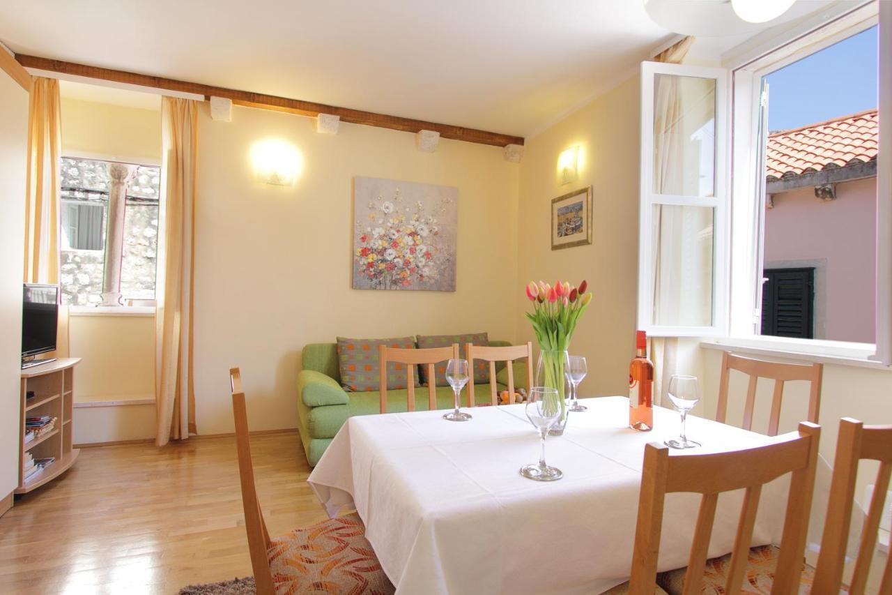 Kovac Old Town Apartment