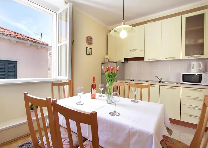 Apartments Kovac Old Town